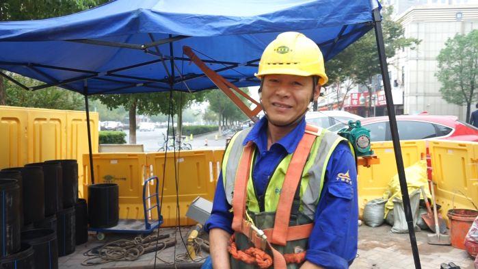 管道操作工人李住生(陈磊) 管道操作工人李住生(陈磊)